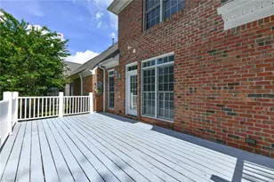 6710 Breeze Pointe Dr, Whitsett, NC 27377 - Photo 39