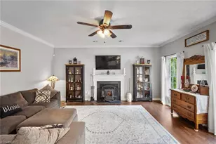 3231 Cheswick Dr, Greensboro, NC 27410 - Photo 19