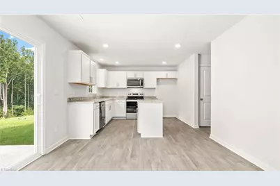 157 Preston Oaks Drive, King, NC 27021 - Photo 9