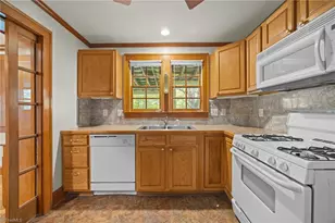 1285 Lockland Terrace, Winston-Salem, NC 27103 - Photo 11