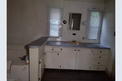 527 Riverview Road, Lexington, NC 27292 - Photo 15