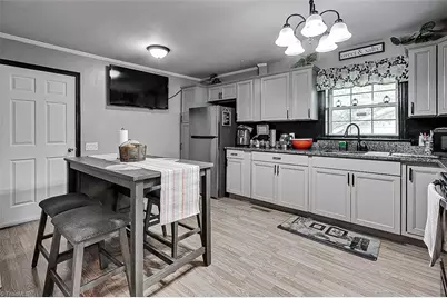 401 Uwharrie Street, Asheboro, NC 27203 - Photo 11