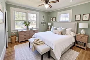 127 Young St, Elkin, NC 28621 - Photo 3