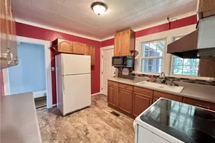 127 Young St, Elkin, NC 28621 - Photo 7