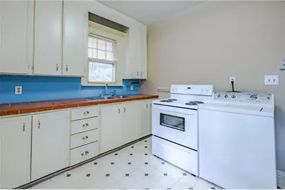 1616 Queen Street, Winston-Salem, NC 27103 - Photo 17
