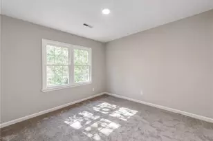 18 Park Village Ln, Greensboro, NC 27455 - Photo 17