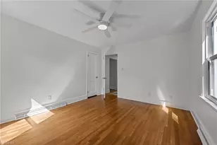 1015 Willowbrook Dr, Greensboro, NC 27403 - Photo 19