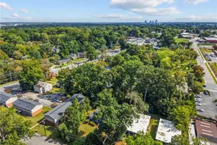 1015 Willowbrook Dr, Greensboro, NC 27403 - Photo 33