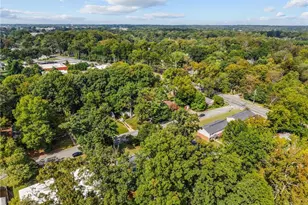 1015 Willowbrook Dr, Greensboro, NC 27403 - Photo 37