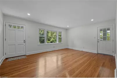 1015 Willowbrook Drive, Greensboro, NC 27403 - Photo 7