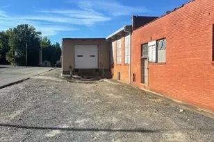 41 Salisbury St, Denton, NC 27239 - Photo 5