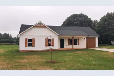 1019 Kennedy Street, Yadkinville, NC 27055 - Photo 5