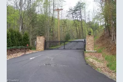 124 Fox Squirrel Circle, McGrady, NC 28649 - Photo 5
