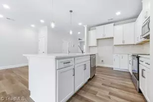 204 Oakdale Frst Ct, Jamestown, NC 27282 - Photo 7