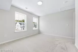 204 Oakdale Frst Ct, Jamestown, NC 27282 - Photo 7