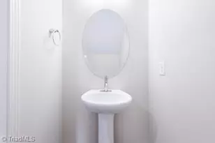 204 Oakdale Frst Ct, Jamestown, NC 27282 - Photo 19