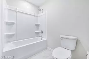 204 Oakdale Frst Ct, Jamestown, NC 27282 - Photo 17