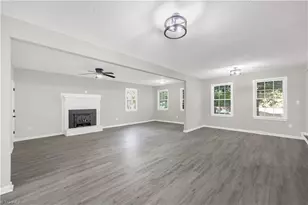 1605 Youngs Mill Rd, Greensboro, NC 27406 - Photo 11