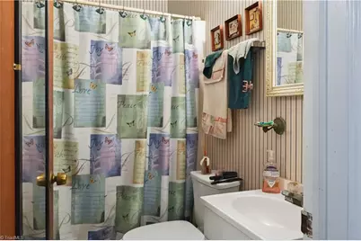 323 Shannon Drive, Eden, NC 27288 - Photo 25