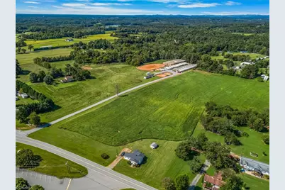 1405 Center Road, Yadkinville, NC 27055 - Photo 5