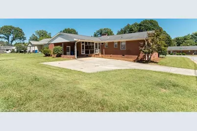 703 Oakhurst Street, Kernersville, NC 27284 - Photo 23