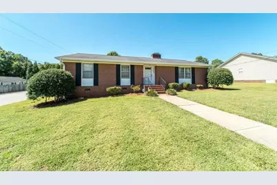 703 Oakhurst Street, Kernersville, NC 27284 - Photo 3