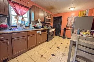 2919 Susan Ln, Winston-Salem, NC 27107 - Photo 7