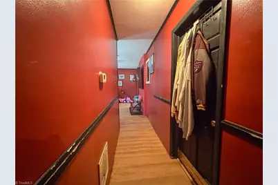 2919 Susan Lane, Winston-Salem, NC 27107 - Photo 9