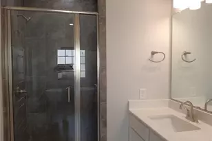 1097 Tulloch Ct, Burlington, NC 27215 - Photo 9