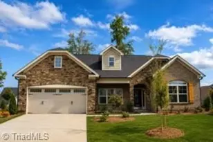 1097 Tulloch Ct, Burlington, NC 27215 - Photo 1
