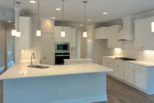 1097 Tulloch Ct, Burlington, NC 27215 - Photo 5