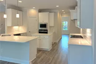 1097 Tulloch Ct, Burlington, NC 27215 - Photo 7