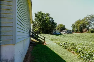 312 Church St, Reidsville, NC 27320 - Photo 45