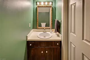 330 W Presnell St, Asheboro, NC 27203 - Photo 9