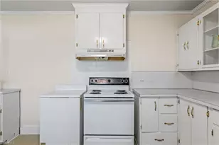 925 Harris St, Eden, NC 27288 - Photo 21