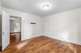 925 Harris St, Eden, NC 27288 - Photo 11