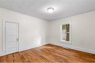 925 Harris Street, Eden, NC 27288 - Photo 9