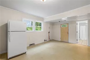 925 Harris St, Eden, NC 27288 - Photo 23