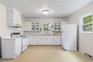 925 Harris St, Eden, NC 27288 - Photo 19