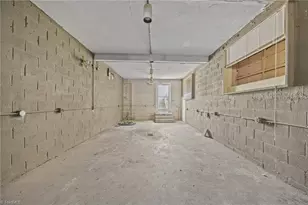 130 E 5th St, Burlington, NC 27215 - Photo 41