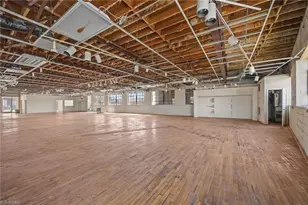 130 E 5th St, Burlington, NC 27215 - Photo 17