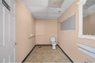 130 E 5th Street, Burlington, NC 27215 - Photo 23
