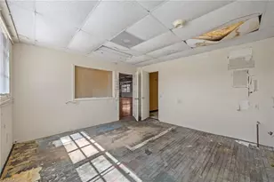 130 E 5th St, Burlington, NC 27215 - Photo 25