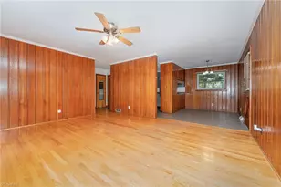 218 Joyce St, Madison, NC 27025 - Photo 9