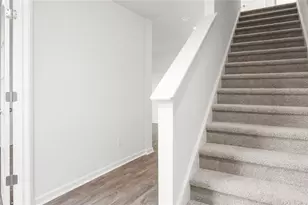 402 White Spruce Ct, Thomasville, NC 27360 - Photo 5