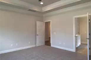 1092 Tulloch Ct, Burlington, NC 27215 - Photo 7