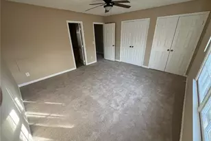 917 Shelby Dr, Greensboro, NC 27409 - Photo 17