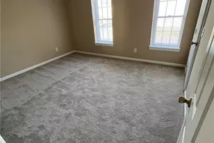 917 Shelby Dr, Greensboro, NC 27409 - Photo 19