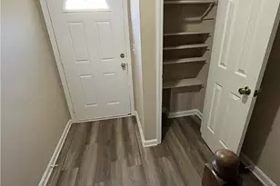 917 Shelby Dr, Greensboro, NC 27409 - Photo 15