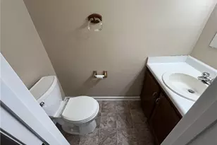 917 Shelby Dr, Greensboro, NC 27409 - Photo 13